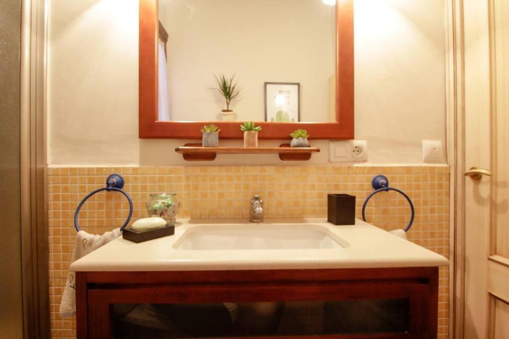 Hosfty Centro Mirador San Marcos 1 Apartment Севиля Екстериор снимка