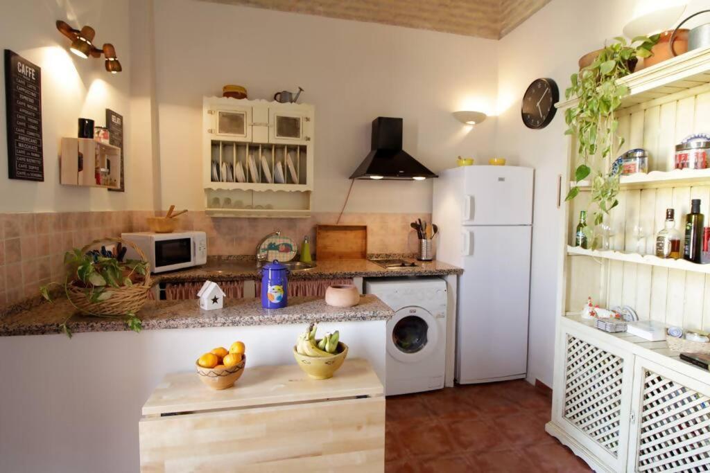 Hosfty Centro Mirador San Marcos 1 Apartment Севиля Екстериор снимка